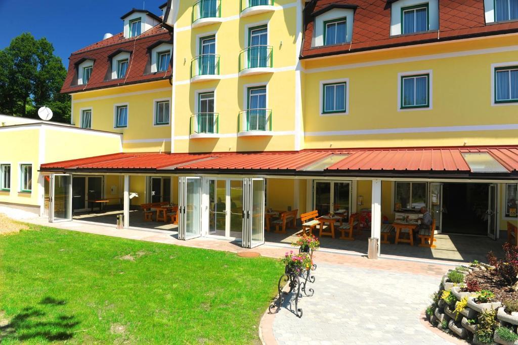Hotel-Restaurant Kirchenwirt Aigen Aigen im Ennstal Szoba fotó