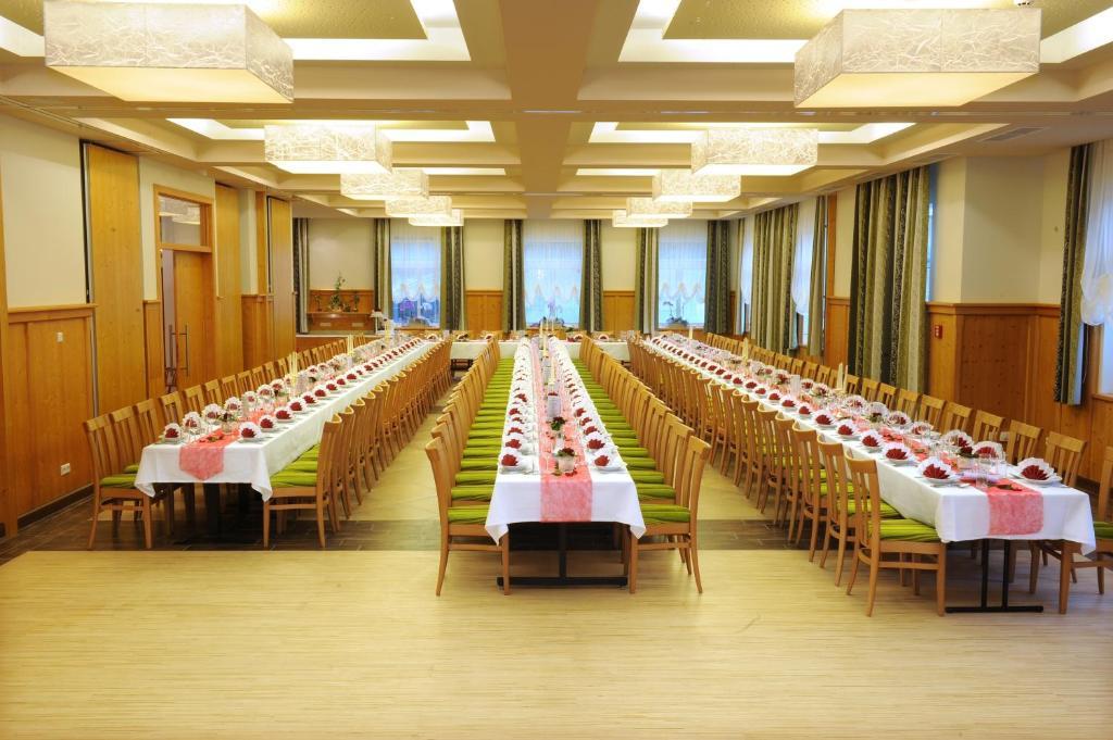 Hotel-Restaurant Kirchenwirt Aigen Aigen im Ennstal Kültér fotó
